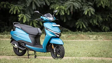 tvs jupiter 110 2024 right front three quarter0 jpeg